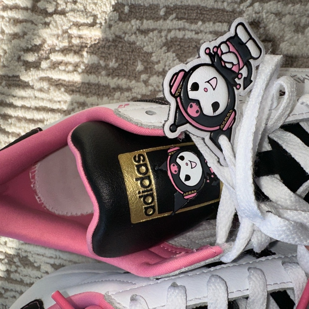 Adidas Hello Kitty Originals Kids Sneakers - White and Pink - Picture 2 of 6